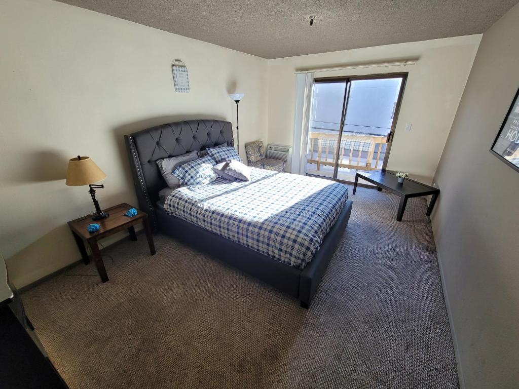 (C19) LA/Beverly Hills Hotel Style Suite